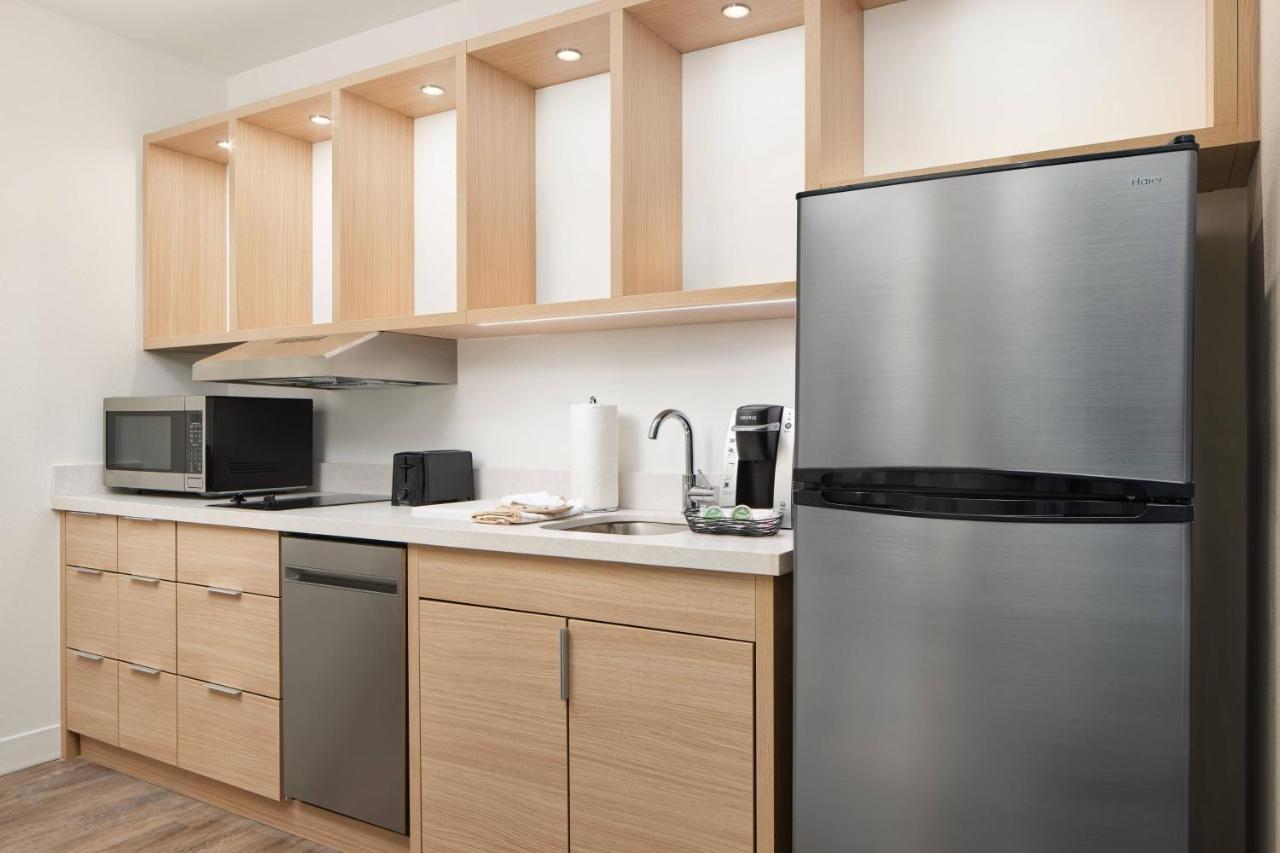 Towneplace Suites By Marriott Tampa Casino Area Orient Park エクステリア 写真