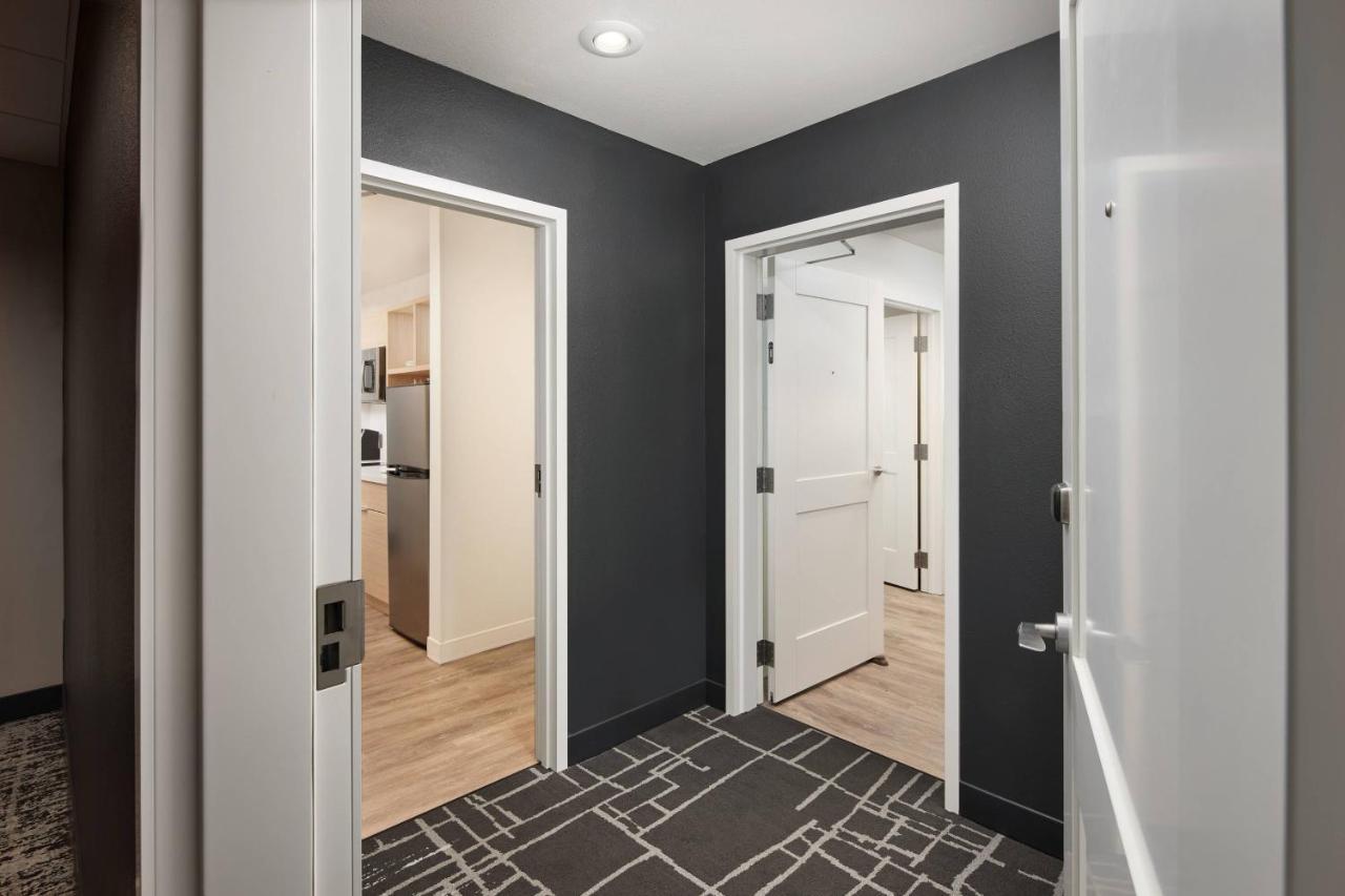 Towneplace Suites By Marriott Tampa Casino Area Orient Park エクステリア 写真